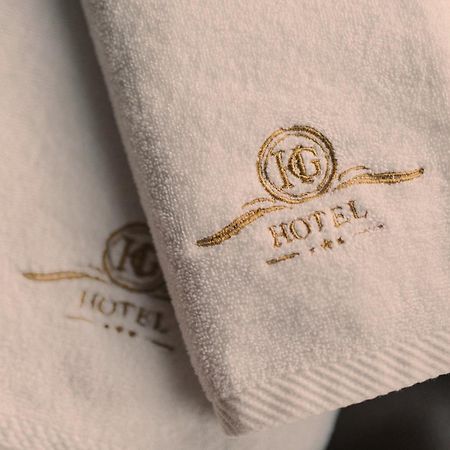 Hg Hotel Toszek Bagian luar foto