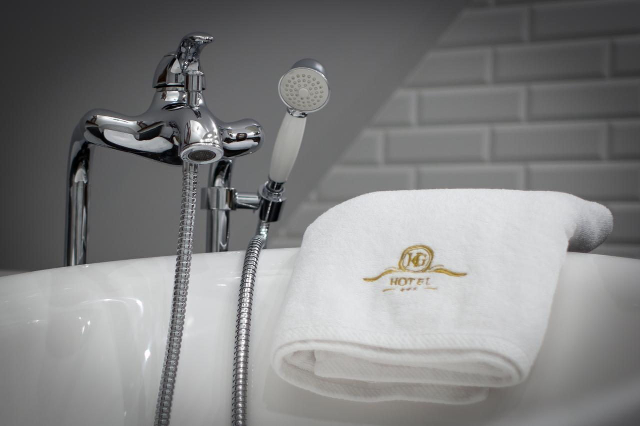 Hg Hotel Toszek Bagian luar foto